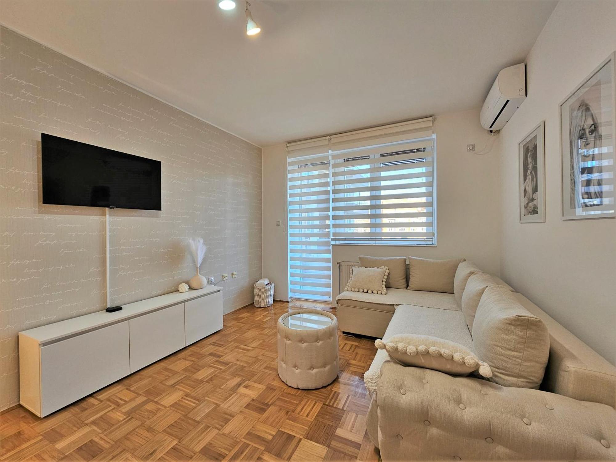 Apartman Elle ซอมโบร์ ภายนอก รูปภาพ